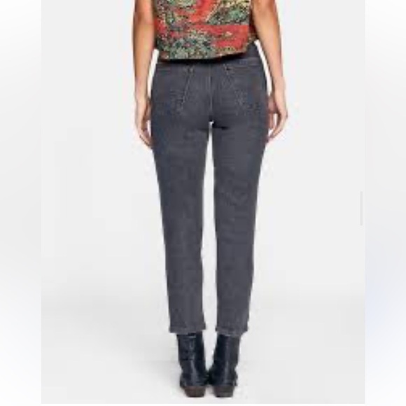 Women’s Express Skinny Mid Rise Jeans - Picture 1 of 4